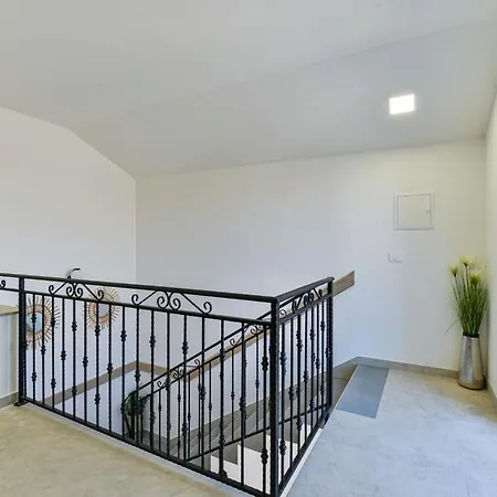 Вилла Romantic With Pool, And Whirpool, Sauna, Near Sandy - By Traveler Tourist Agency Krk Id 2379 Bedroom 3 Привлака