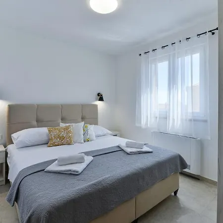 Вилла Romantic With Pool, And Whirpool, Sauna, Near Sandy - By Traveler Tourist Agency Krk Id 2379 Bedroom 3 *