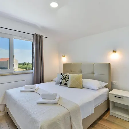 Вилла Romantic With Pool, And Whirpool, Sauna, Near Sandy - By Traveler Tourist Agency Krk Id 2379 Bedroom 3 Привлака