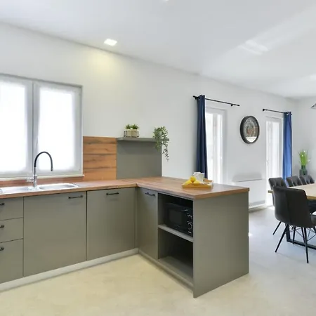 Vila Romantic With Pool, And Whirpool, Sauna, Near Sandy - By Traveler Tourist Agency Krk Id 2379 Bedroom 3 *