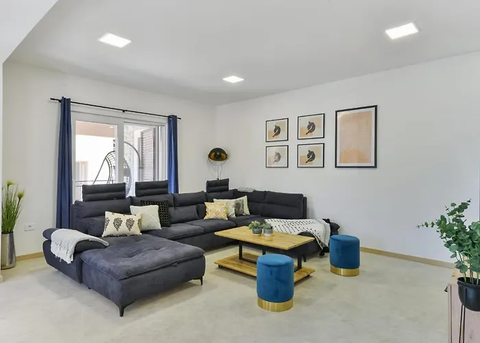 Romantic With Pool, And Whirpool, Sauna, Near Sandy - By Traveler Tourist Agency Krk Id 2379 Bedroom 3 Villa *