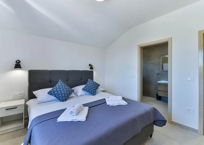 Romantic With Pool, And Whirpool, Sauna, Near Sandy - By Traveler Tourist Agency Krk Id 2379 Bedroom 3 * Privlaka